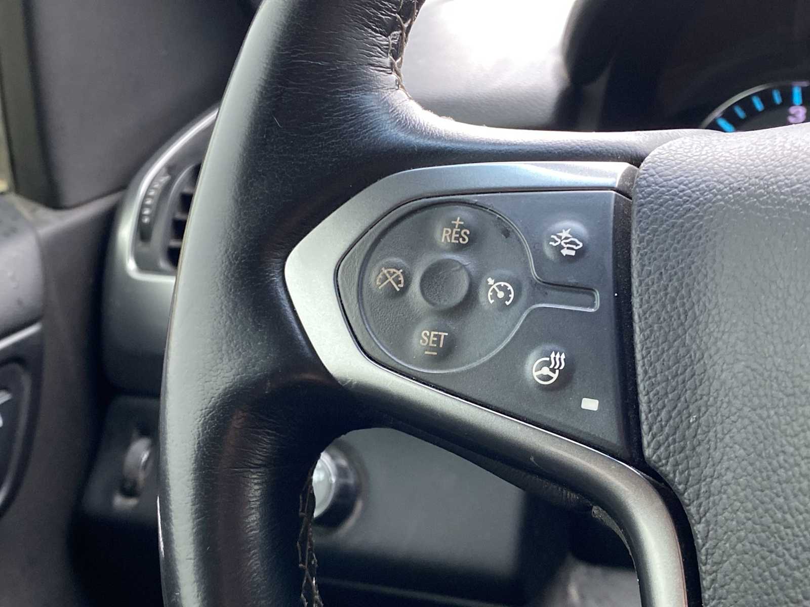 Thumbnail: 2016 Chevrolet Suburban - 21