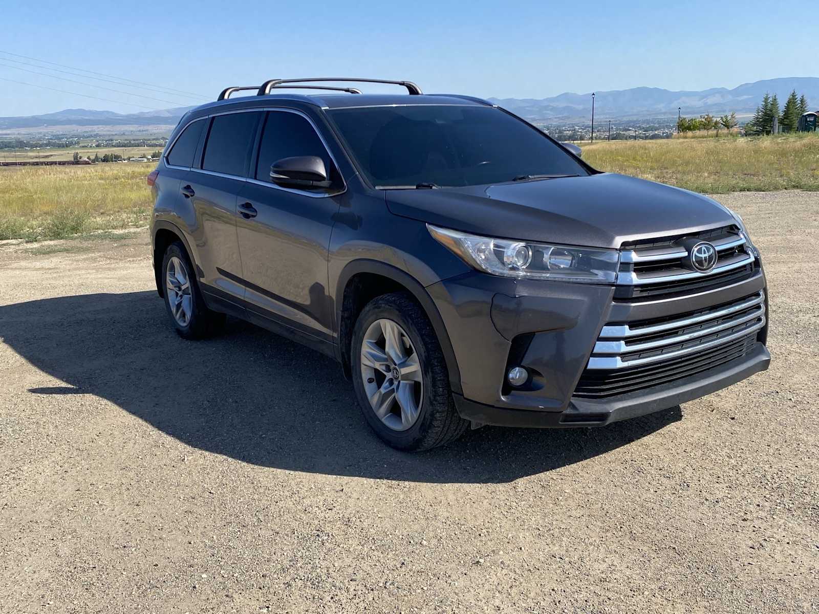 Thumbnail: 2017 Toyota Highlander - 18