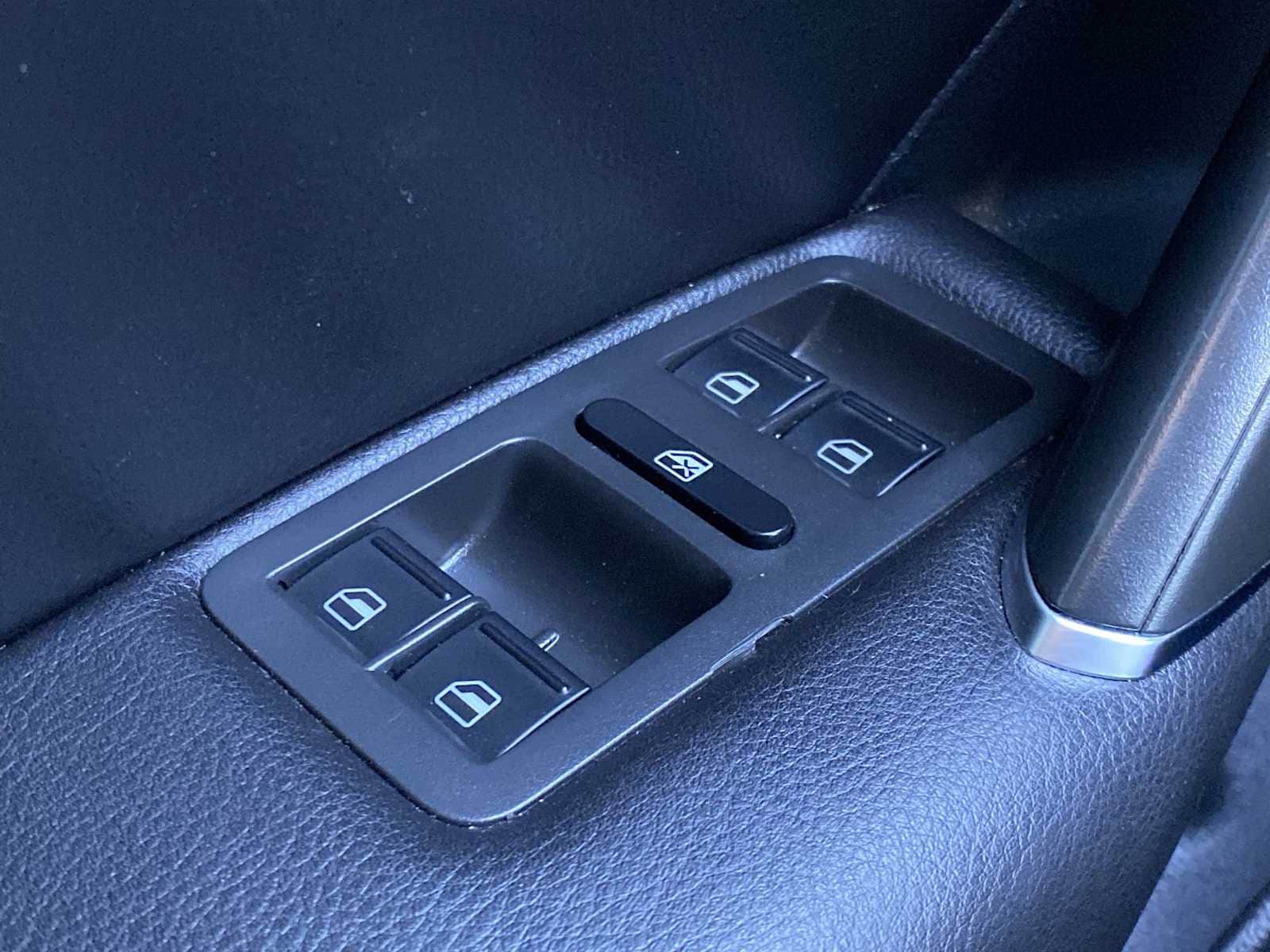 Thumbnail: 2020 Volkswagen Passat - 20