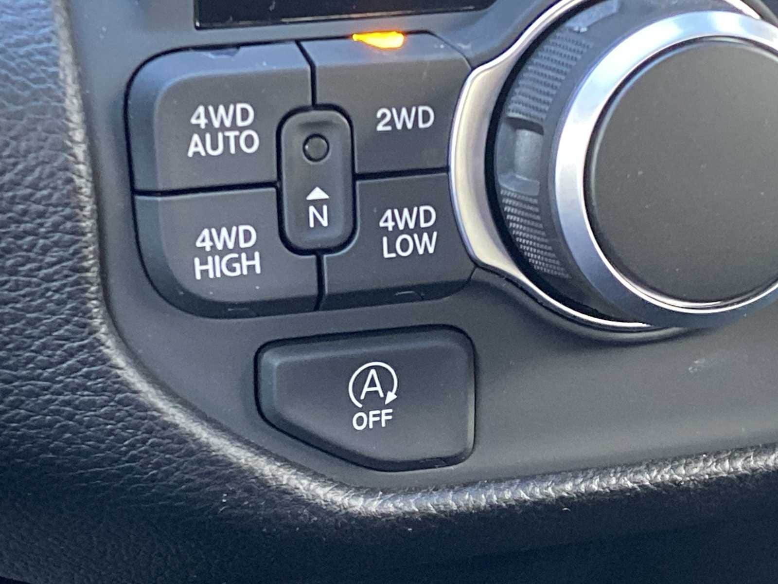 Thumbnail: 2025 RAM 1500 - 26