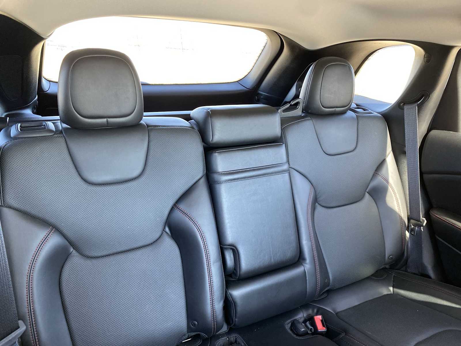 Thumbnail: 2019 Jeep Cherokee - 31