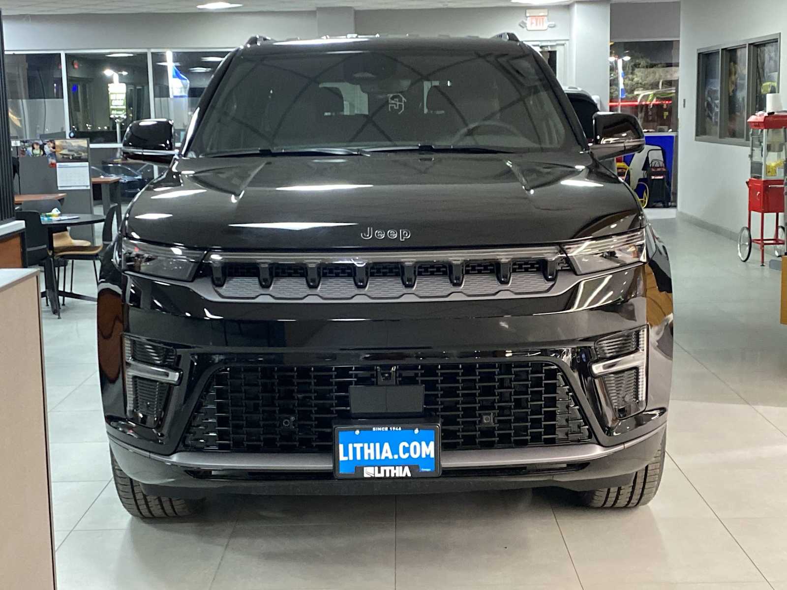 Thumbnail: 2026 Jeep Grand Wagoneer - 2