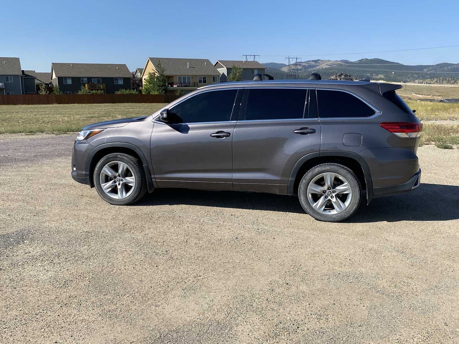 Thumbnail: 2017 Toyota Highlander - 10