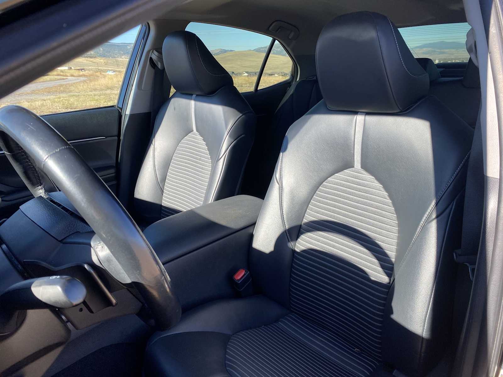 Thumbnail: 2021 Toyota Camry - 15