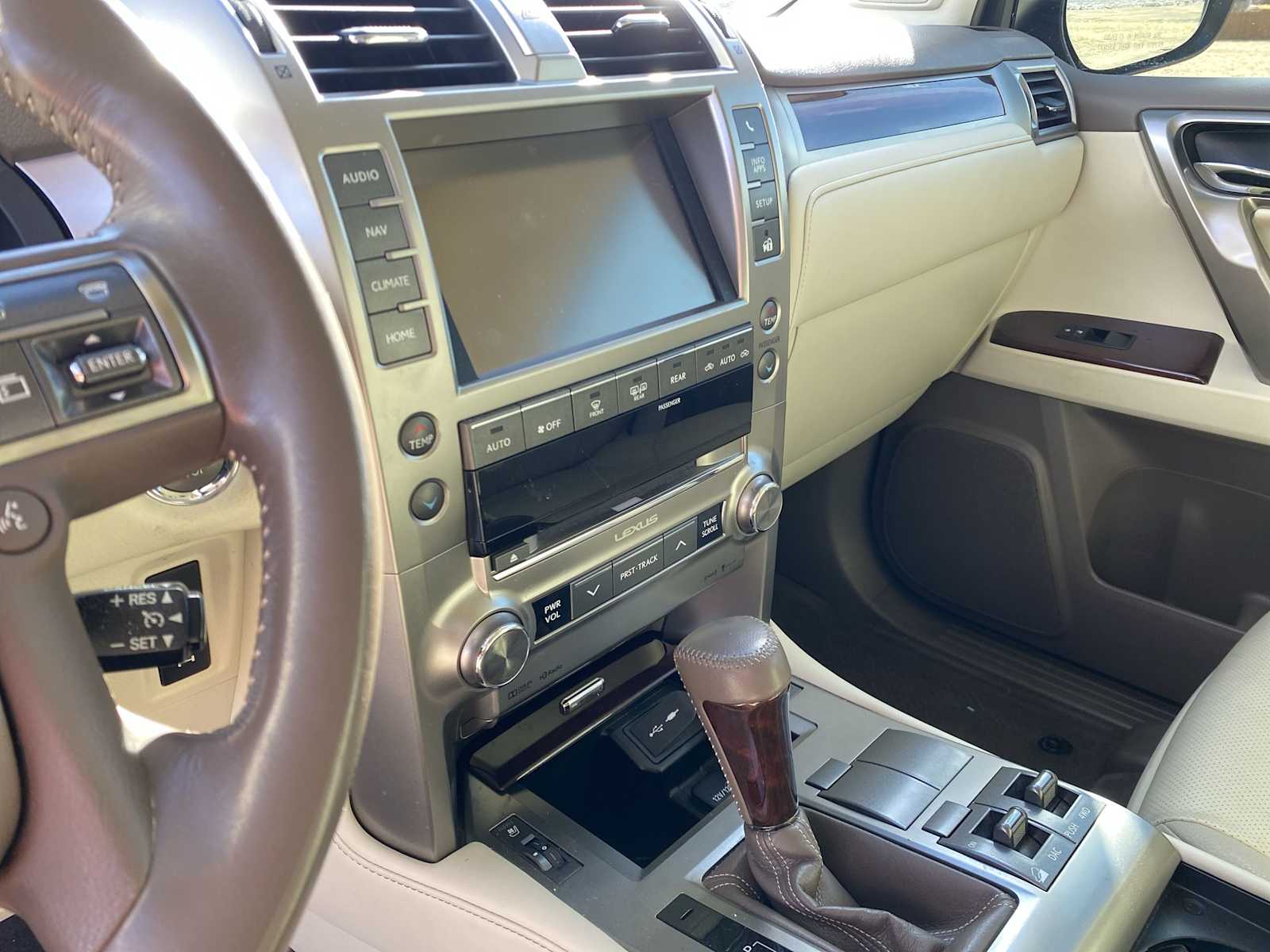 Thumbnail: 2018 Lexus GX - 23