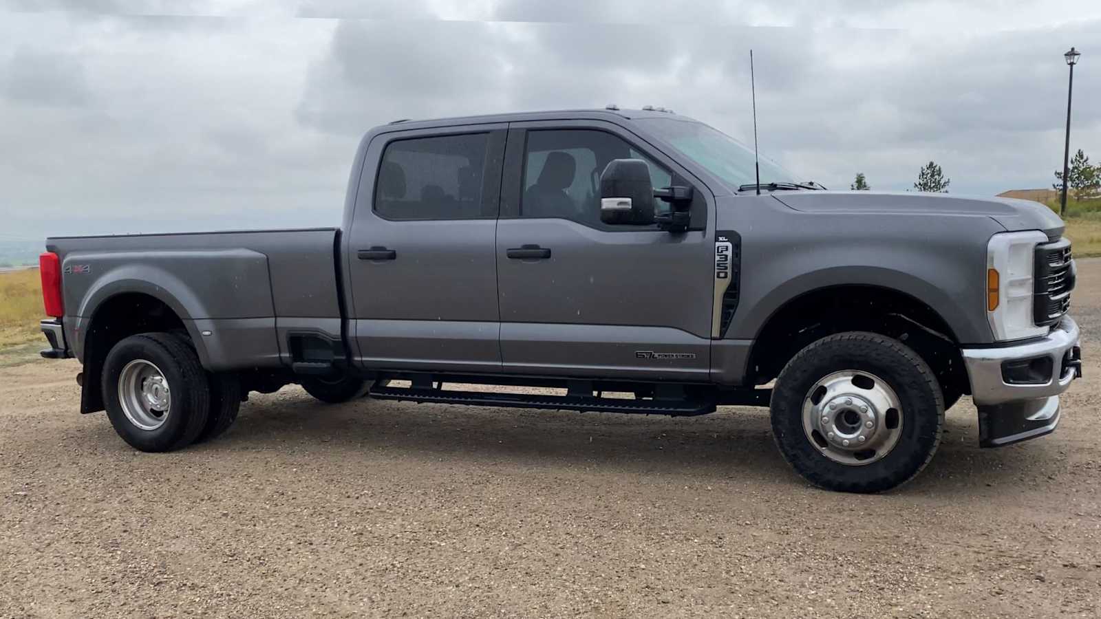 2024 Ford F-350 XL photo 2