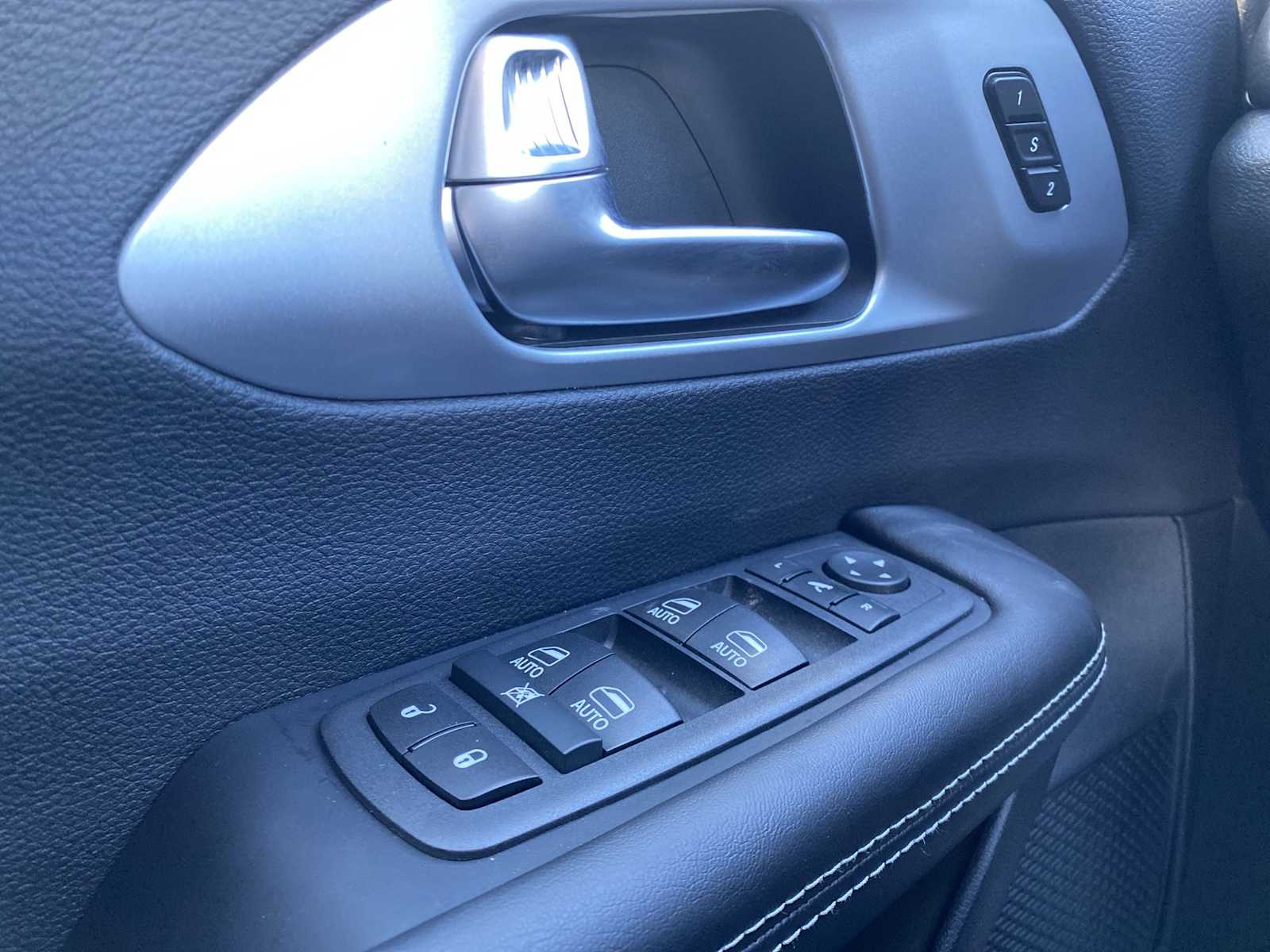 Thumbnail: 2026 Chrysler Pacifica - 20