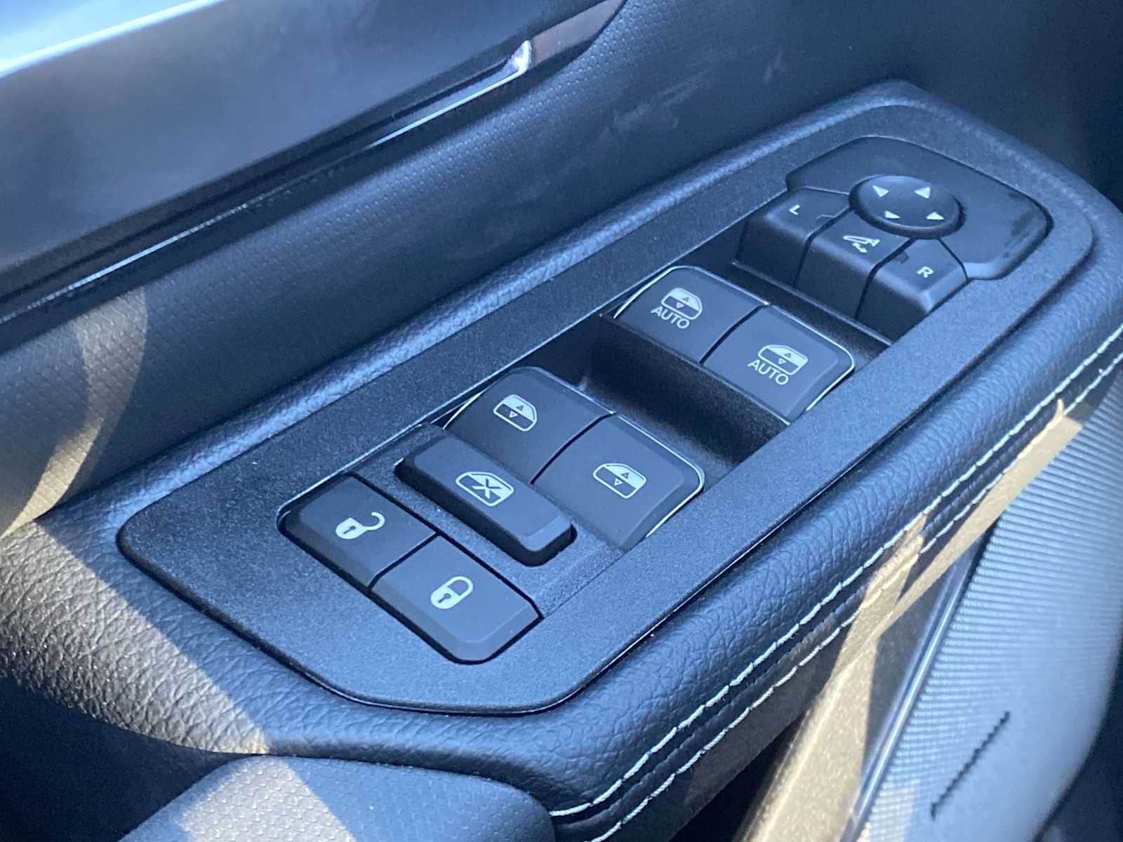 Thumbnail: 2026 RAM 1500 - 20