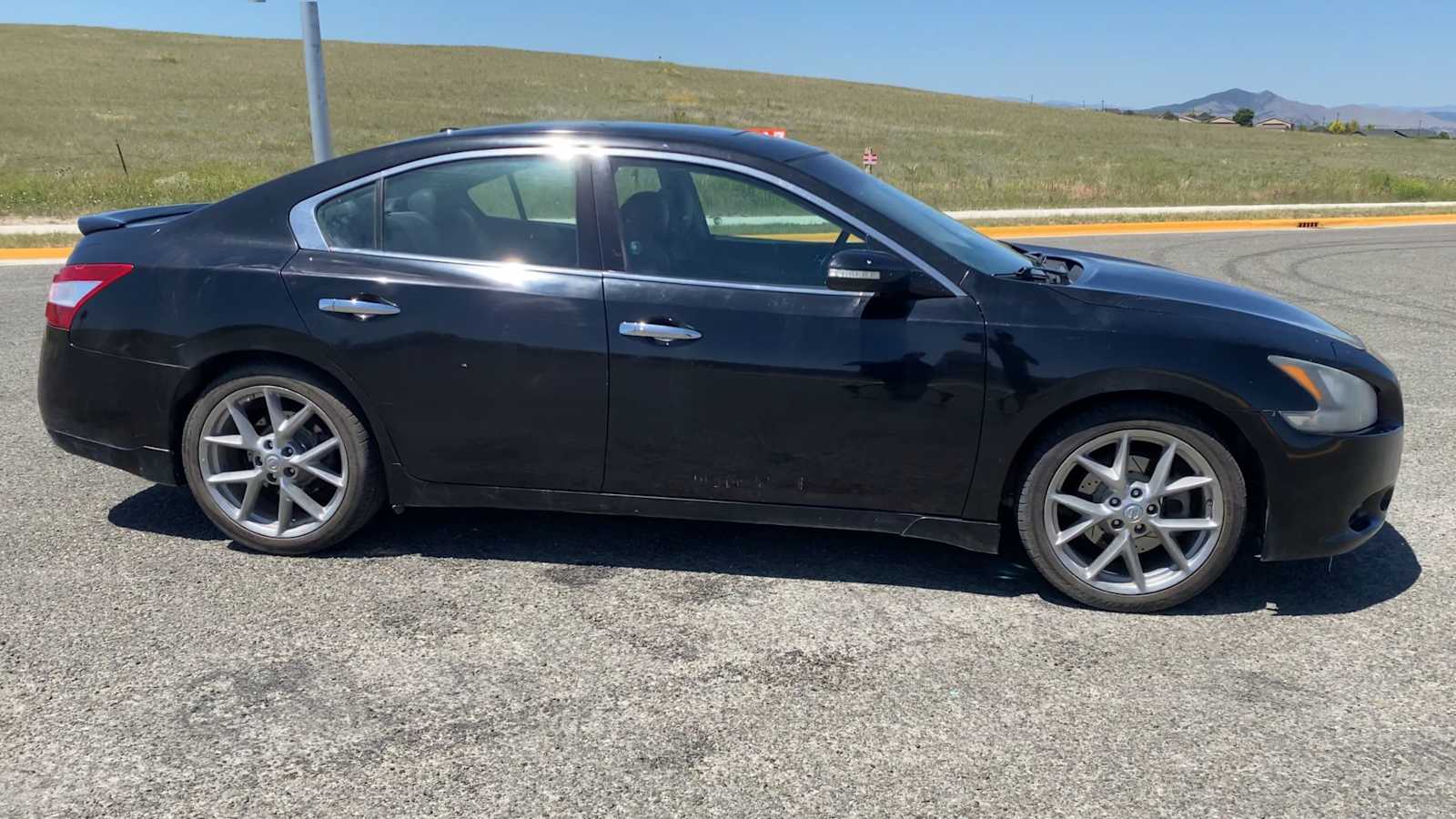 Thumbnail: 2011 Nissan Maxima - 9