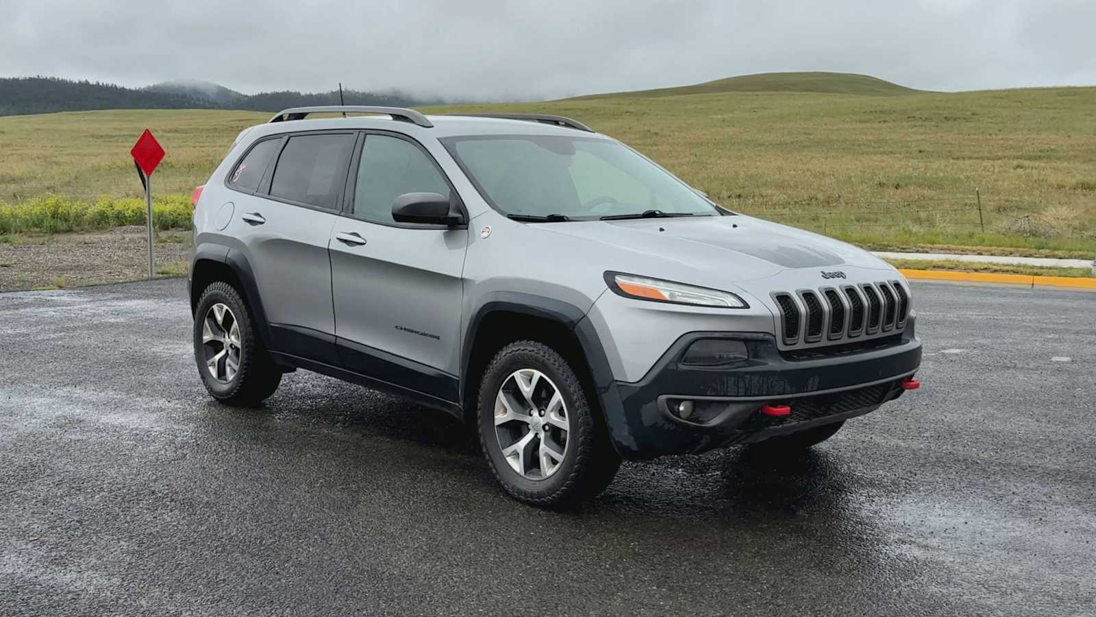 Thumbnail: 2017 Jeep Cherokee - 2