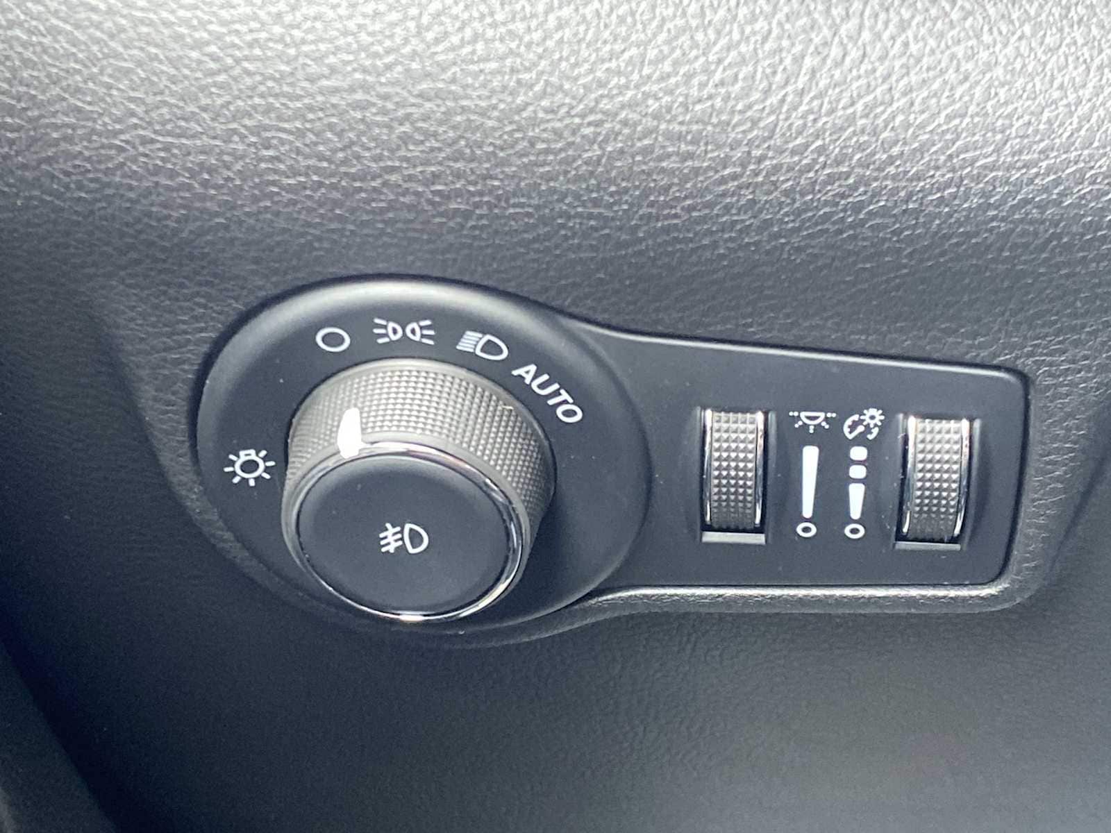 Thumbnail: 2026 Jeep Compass - 22