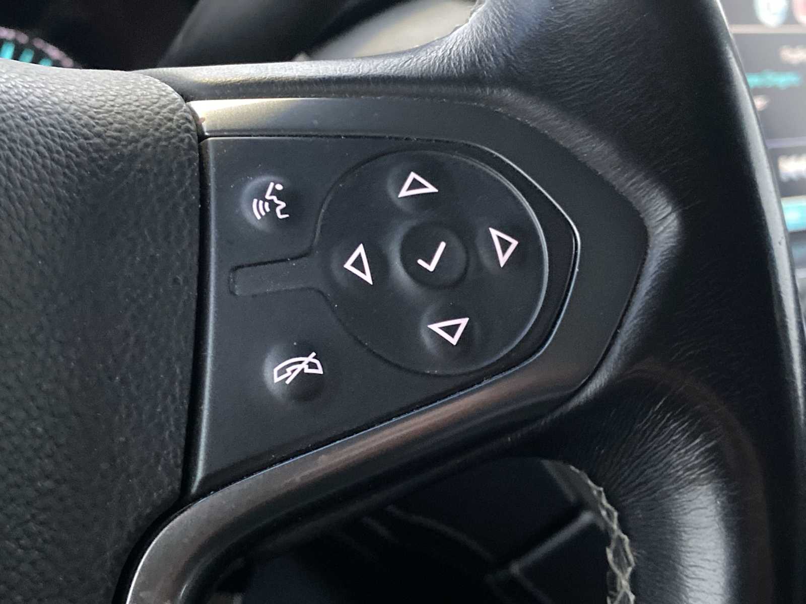 Thumbnail: 2017 Chevrolet Tahoe - 22