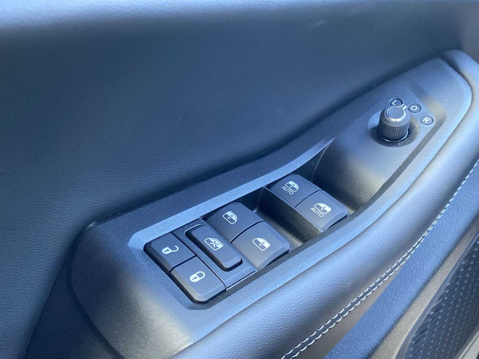 Thumbnail: 2026 Jeep Grand Cherokee - 20