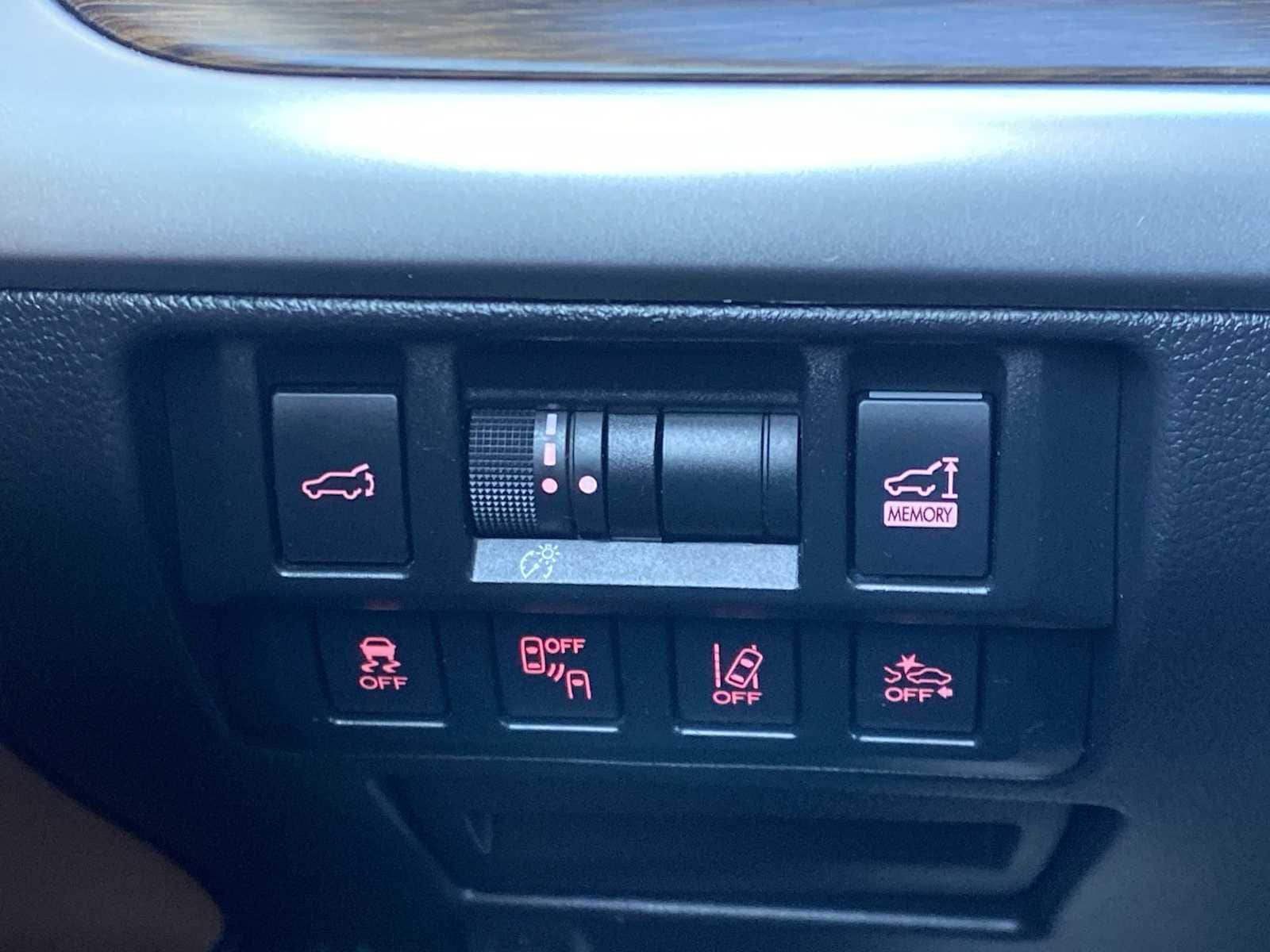 Thumbnail: 2018 Subaru Outback - 19