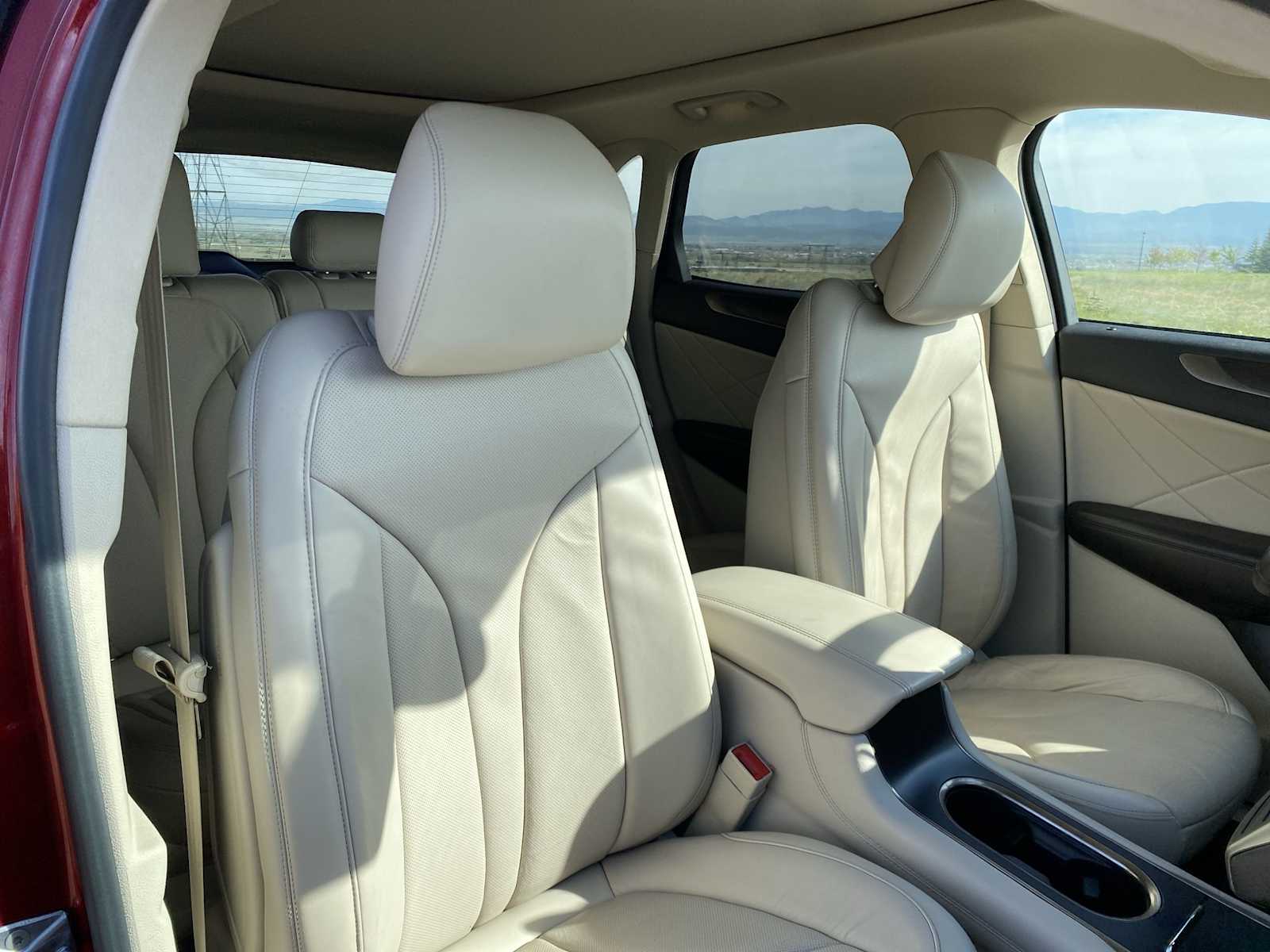 Thumbnail: 2018 Lincoln MKC - 18