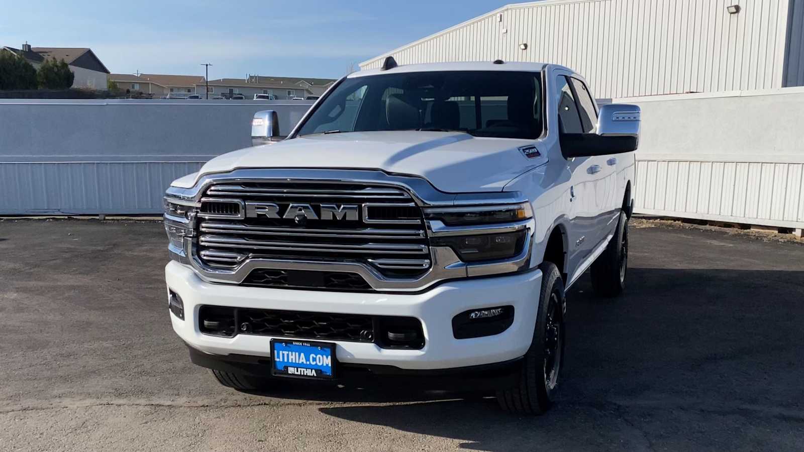 2025 Ram 2500 Laramie photo 3