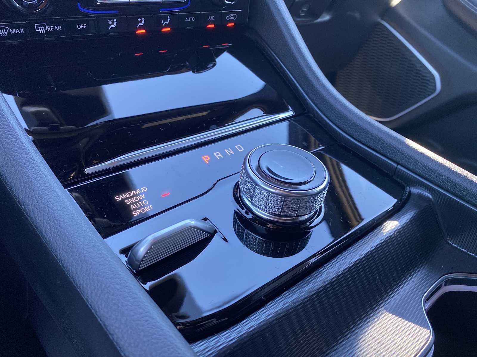 Thumbnail: 2025 Jeep Grand Cherokee - 19