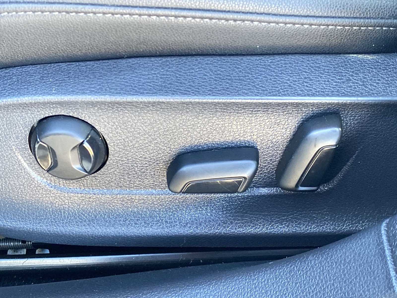 Thumbnail: 2020 Volkswagen Passat - 21