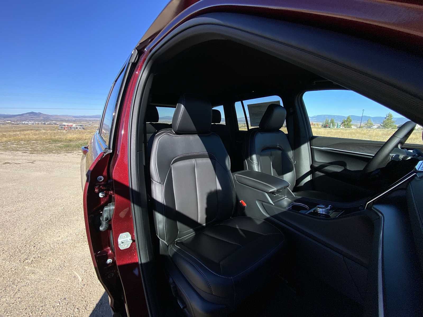 Thumbnail: 2025 Jeep Grand Cherokee - 17