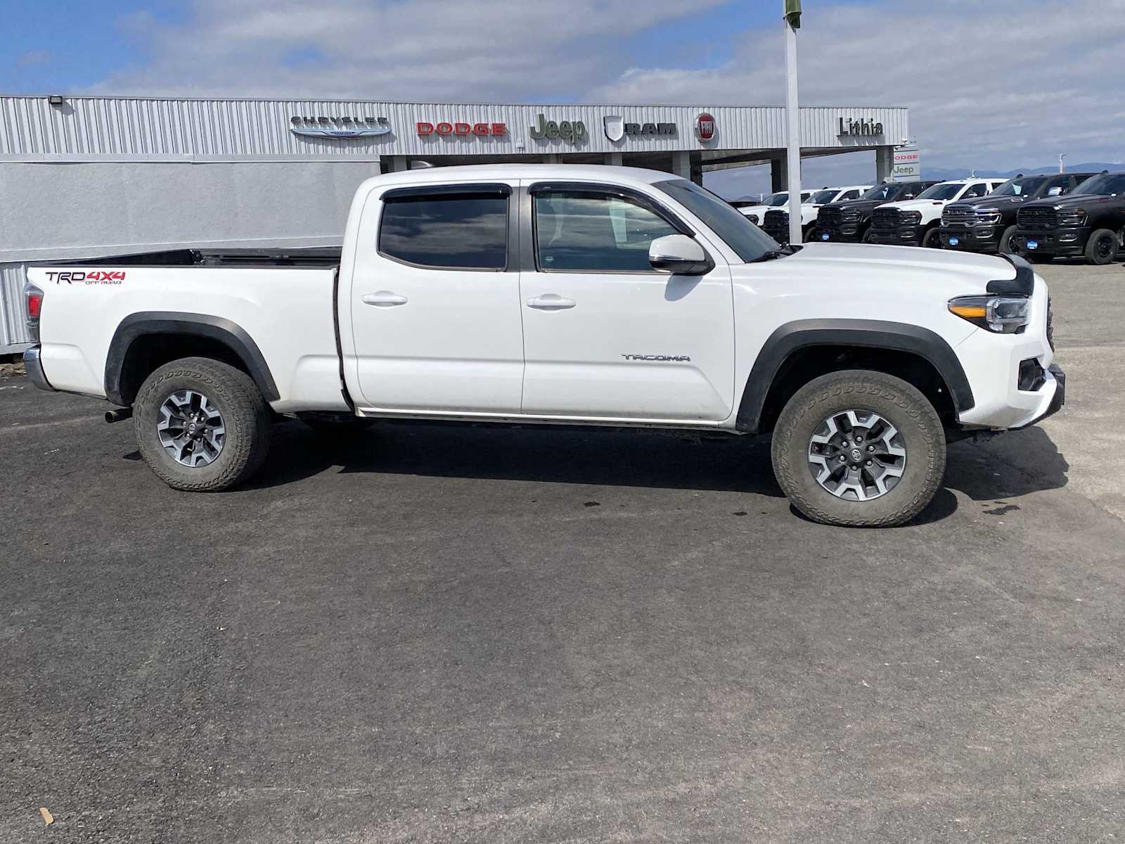 Thumbnail: 2023 Toyota Tacoma - 20
