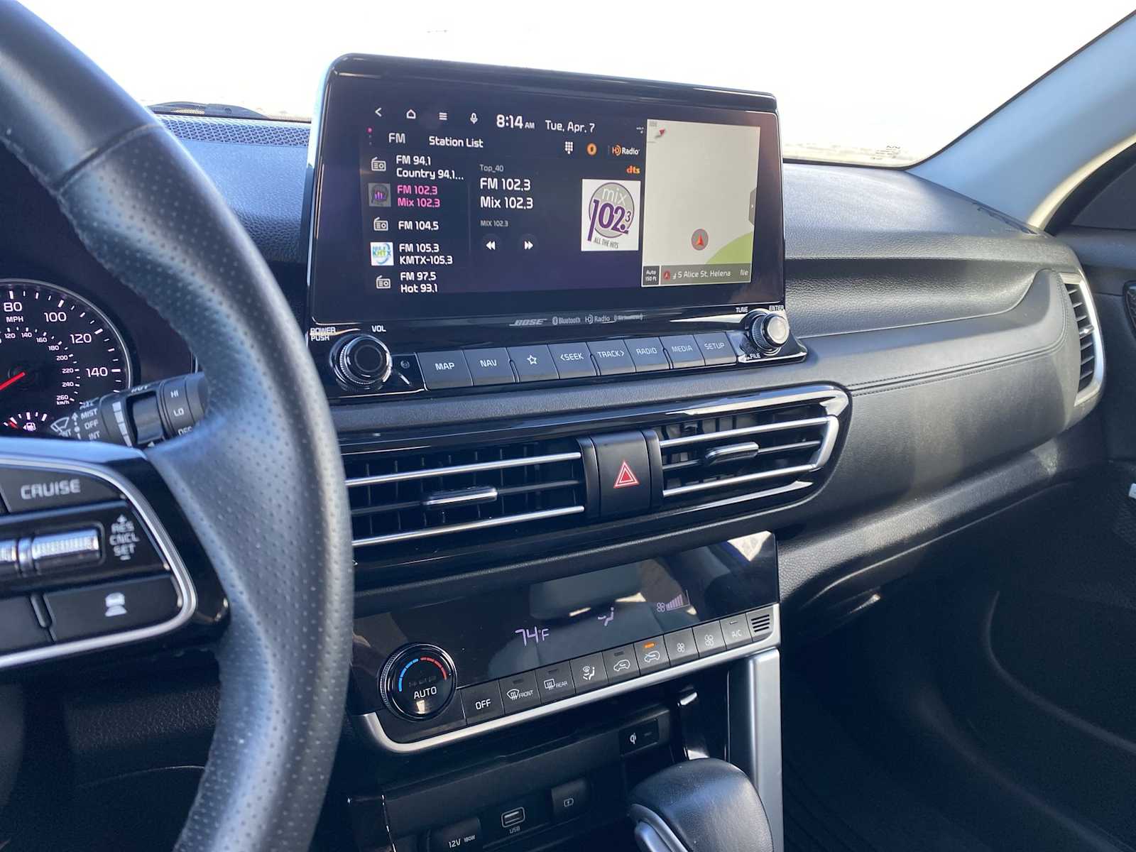 Thumbnail: 2023 Kia Seltos - 23