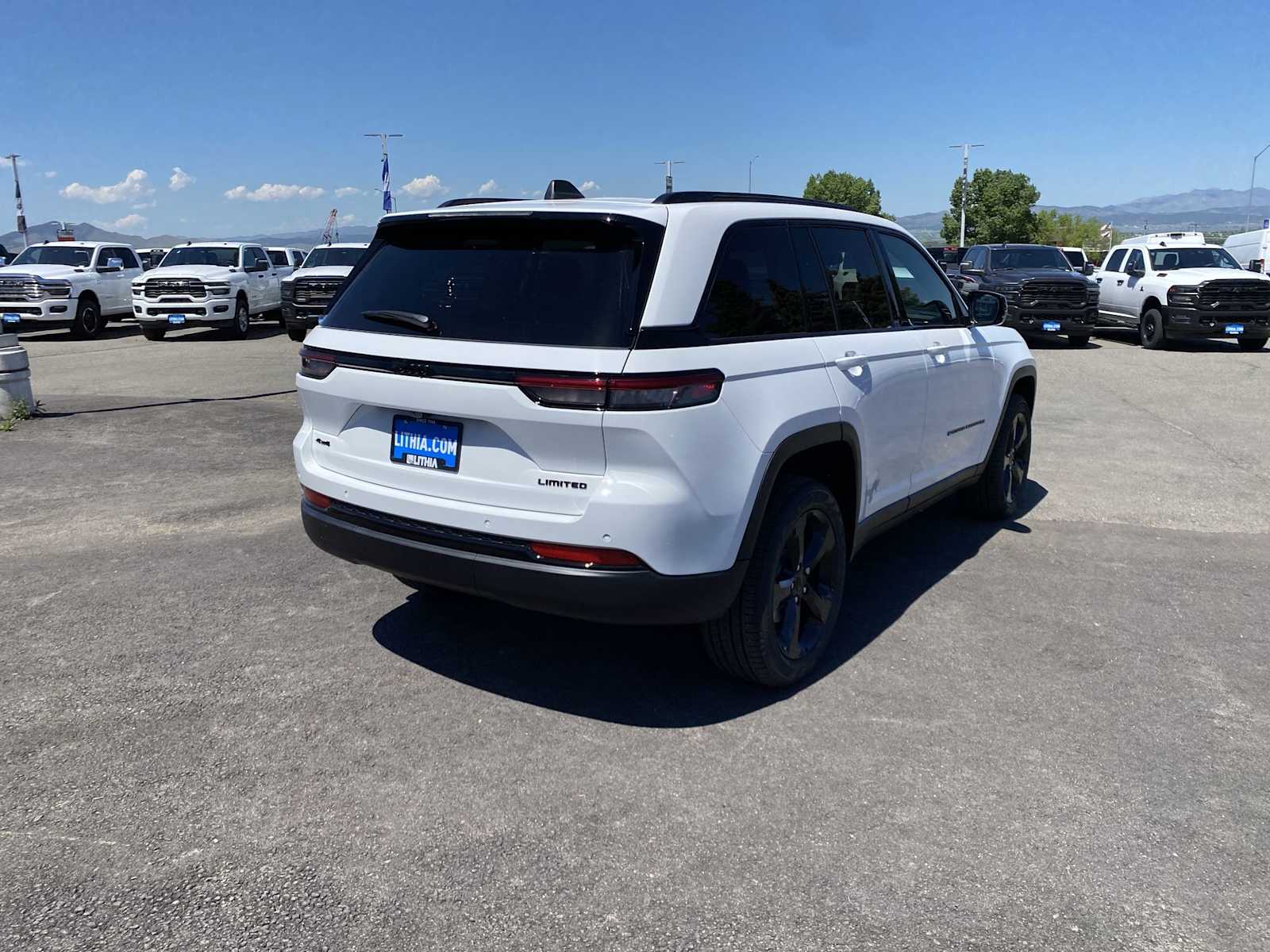 Thumbnail: 2025 Jeep Grand Cherokee - 12