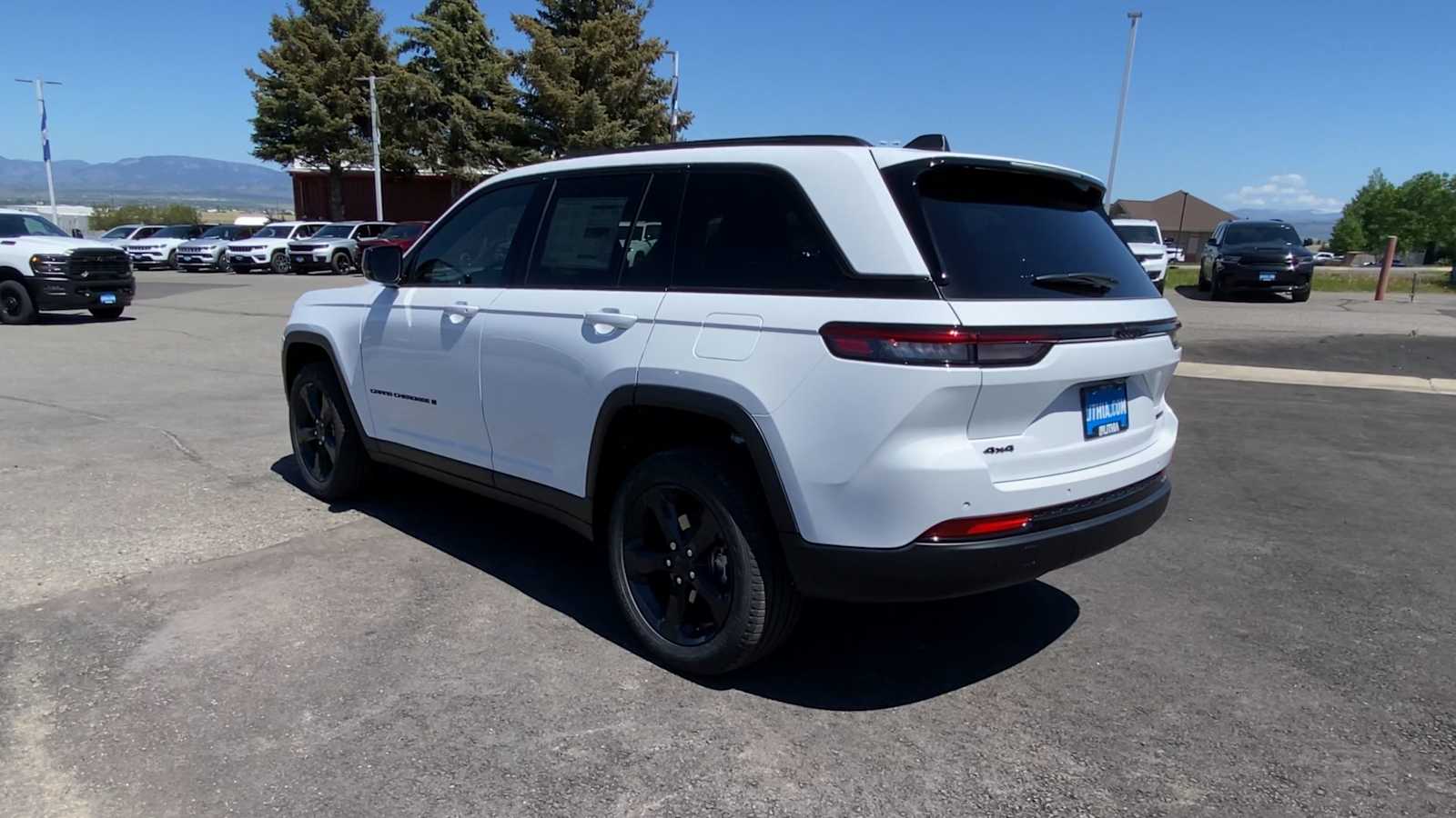 Thumbnail: 2025 Jeep Grand Cherokee - 7