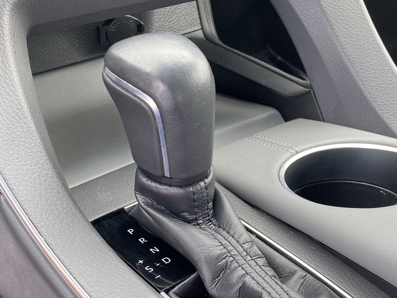 Thumbnail: 2019 Toyota Avalon - 19