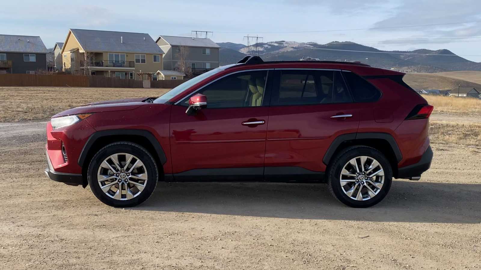 Thumbnail: 2021 Toyota RAV4 - 6