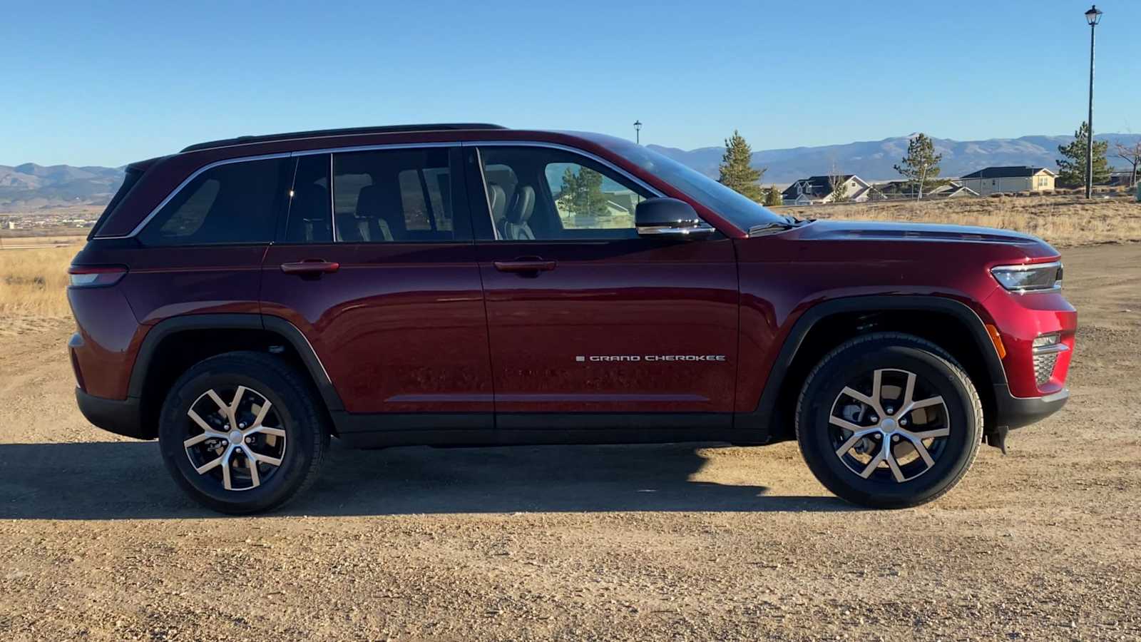 Thumbnail: 2025 Jeep Grand Cherokee - 2