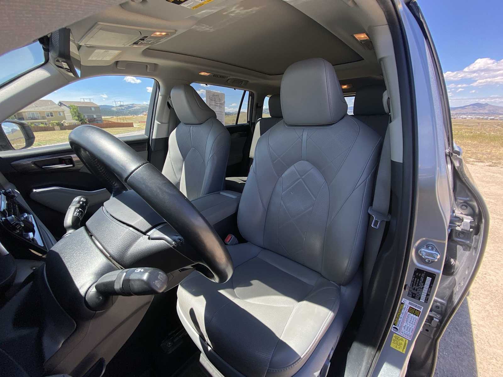 Thumbnail: 2021 Toyota Highlander - 15