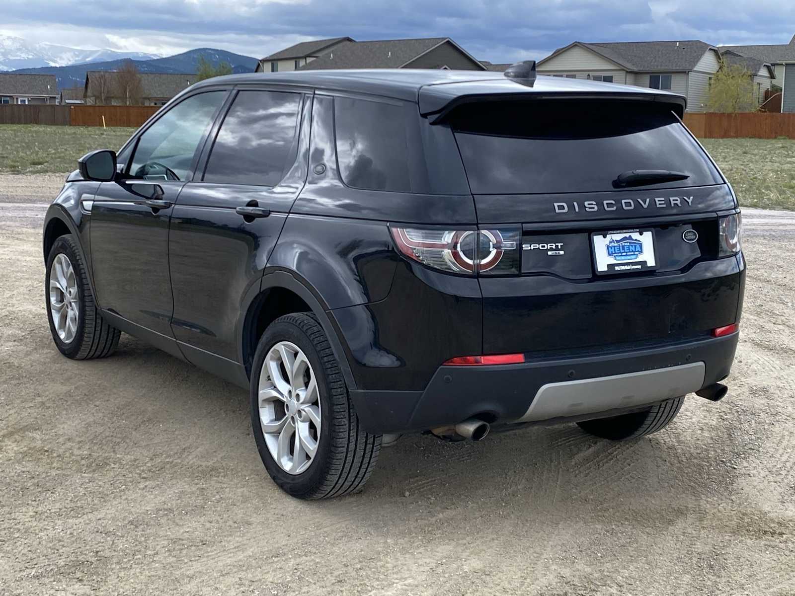 Thumbnail: 2017 Land Rover Discovery Sport - 12