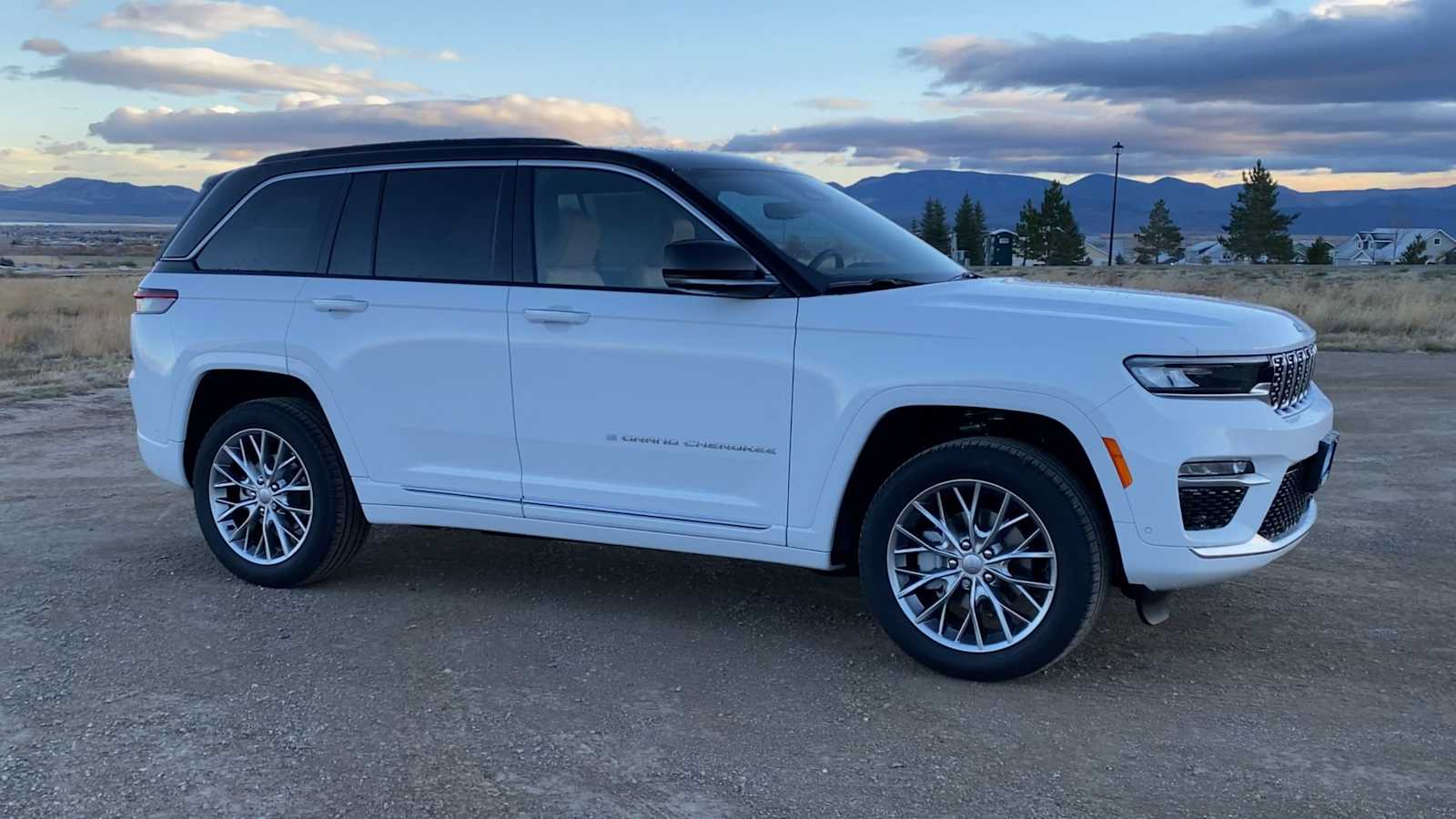 Thumbnail: 2025 Jeep Grand Cherokee - 2