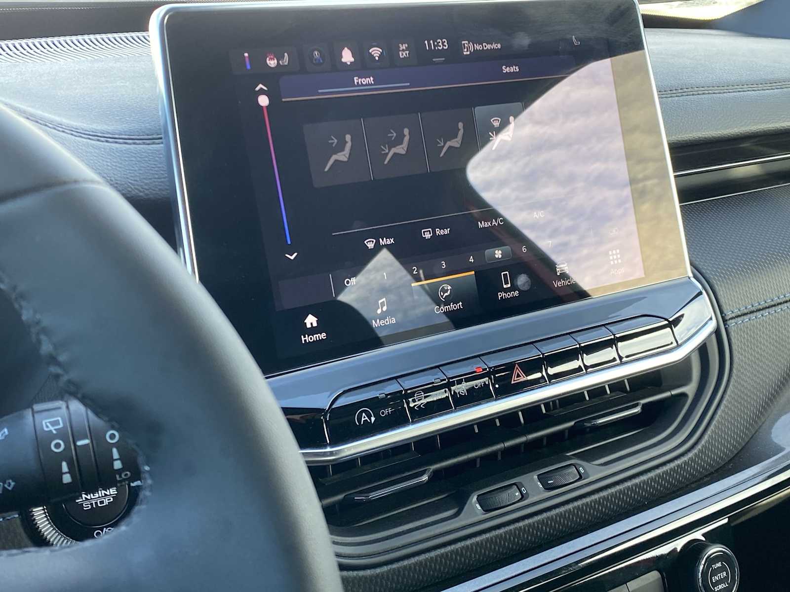 Thumbnail: 2025 Jeep Compass - 26