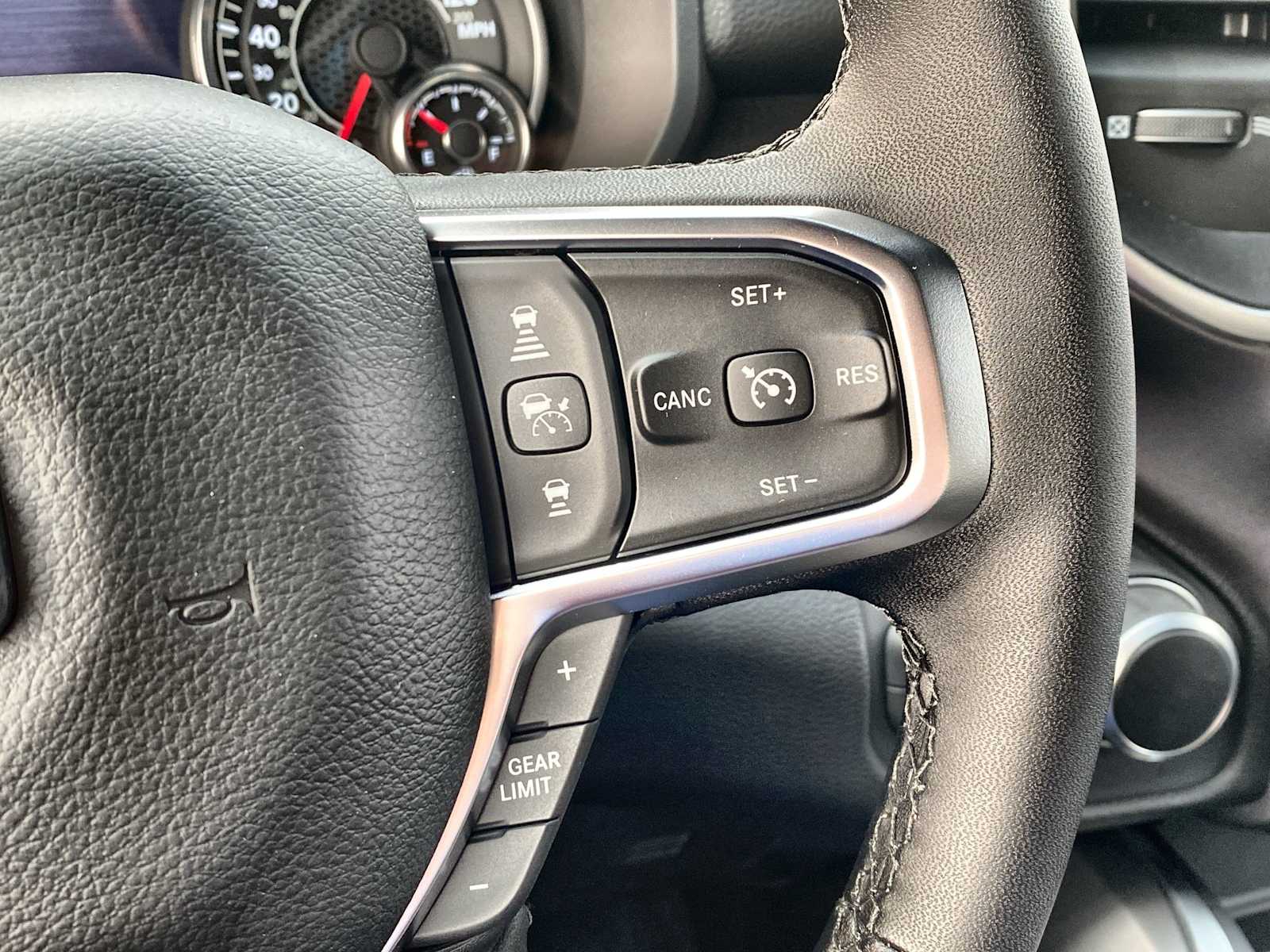 Thumbnail: 2025 RAM 1500 - 23