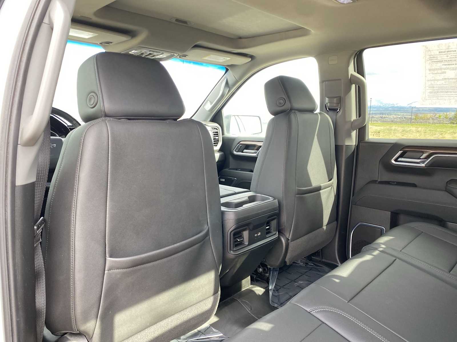 Thumbnail: 2024 Chevrolet Silverado 1500 - 32