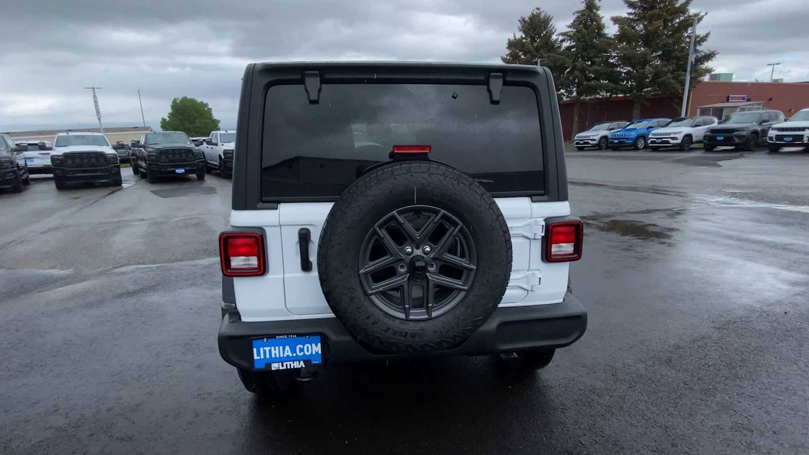 Thumbnail: 2025 Jeep Wrangler - 7