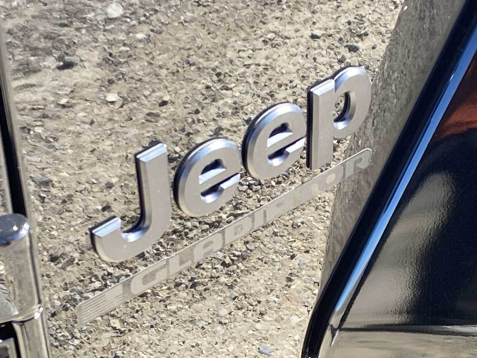 Thumbnail: 2026 Jeep Gladiator - 15