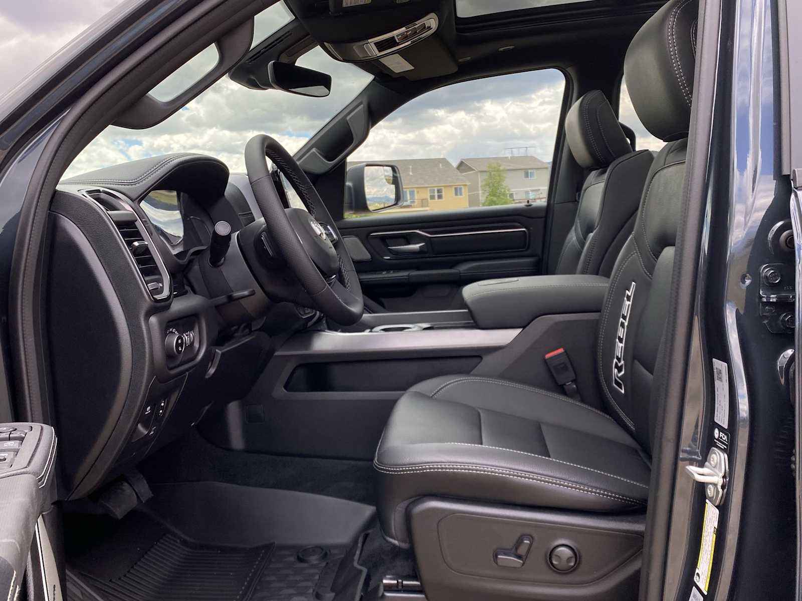 Thumbnail: 2026 RAM 1500 - 17