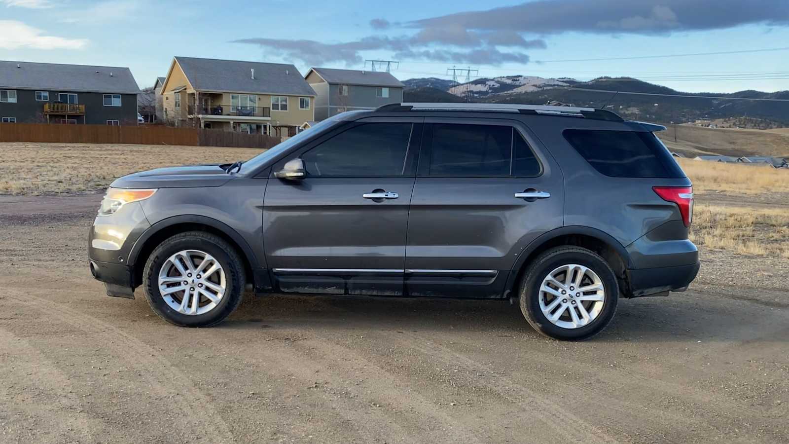 Thumbnail: 2015 Ford Explorer - 6