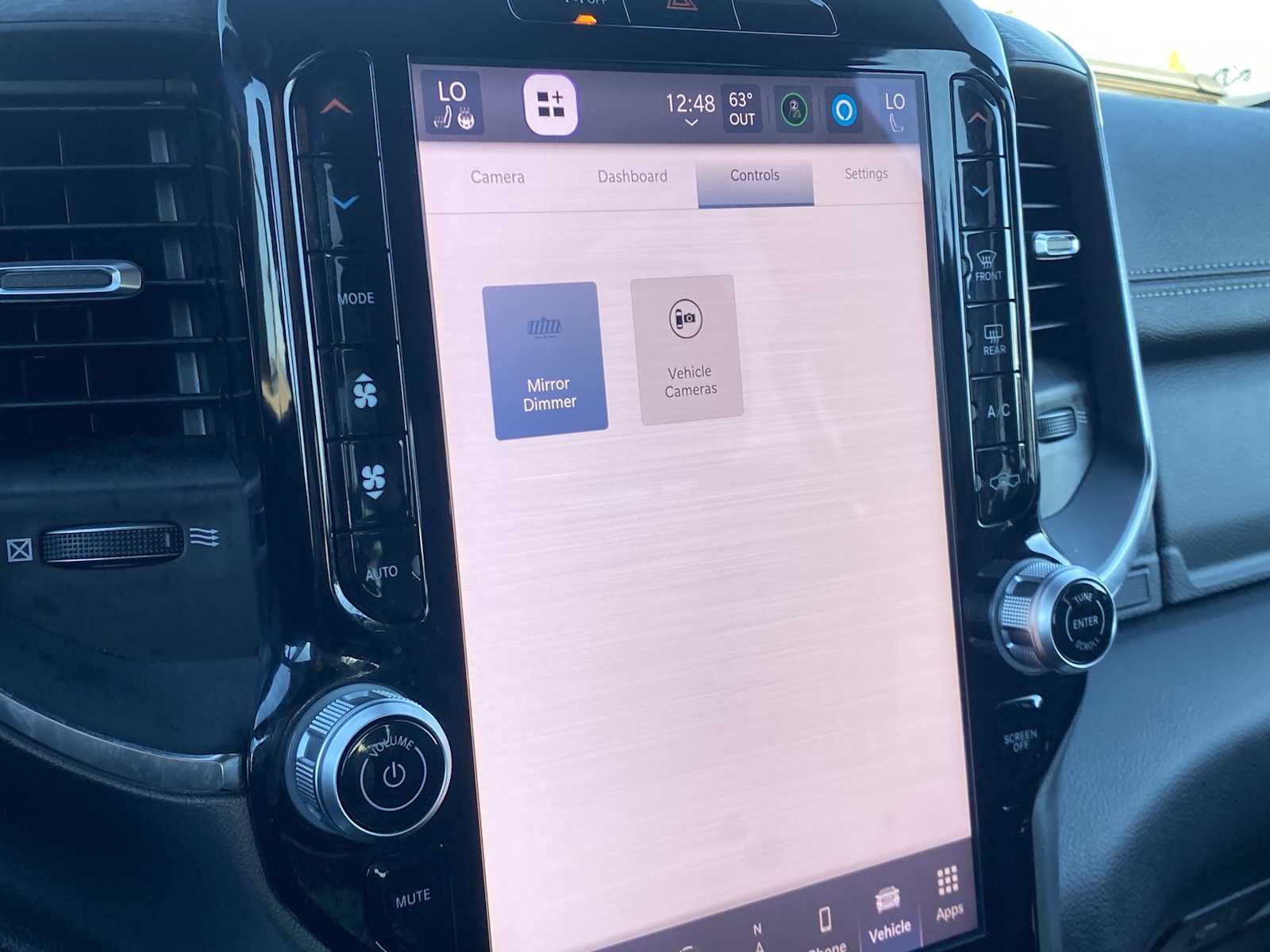 Thumbnail: 2025 RAM 1500 - 28