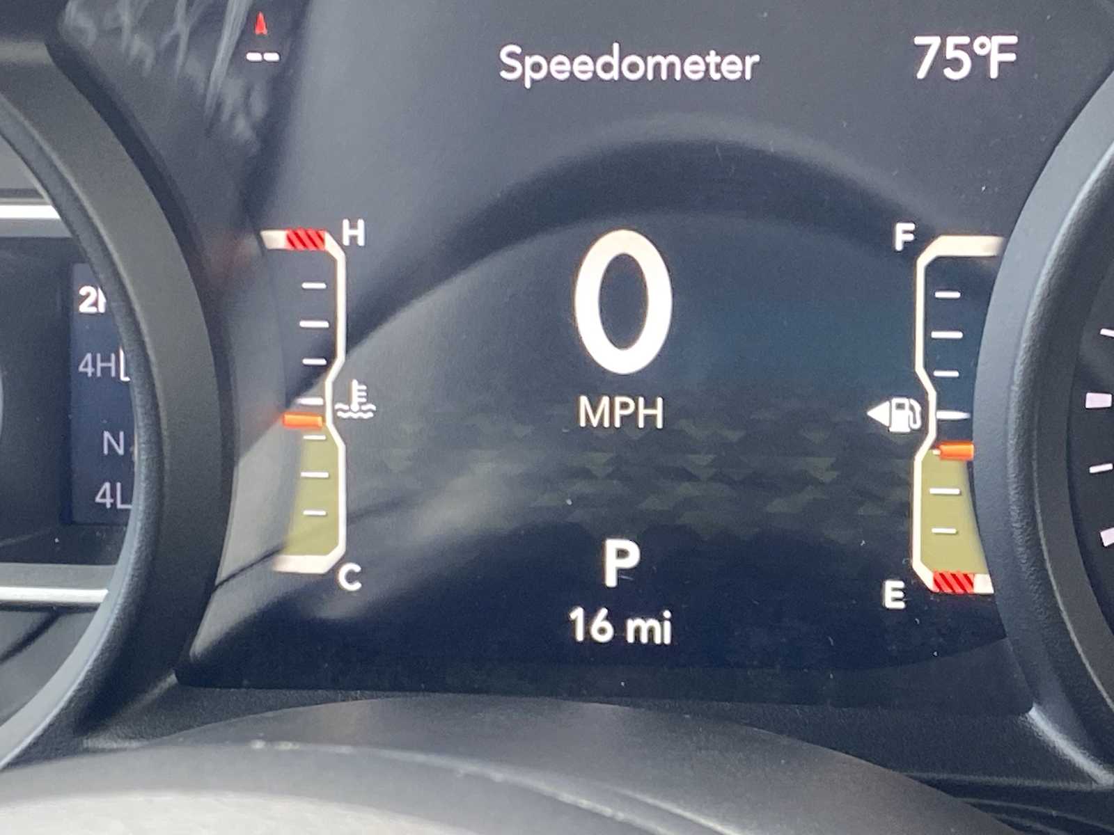 Thumbnail: 2025 Jeep Gladiator - 21