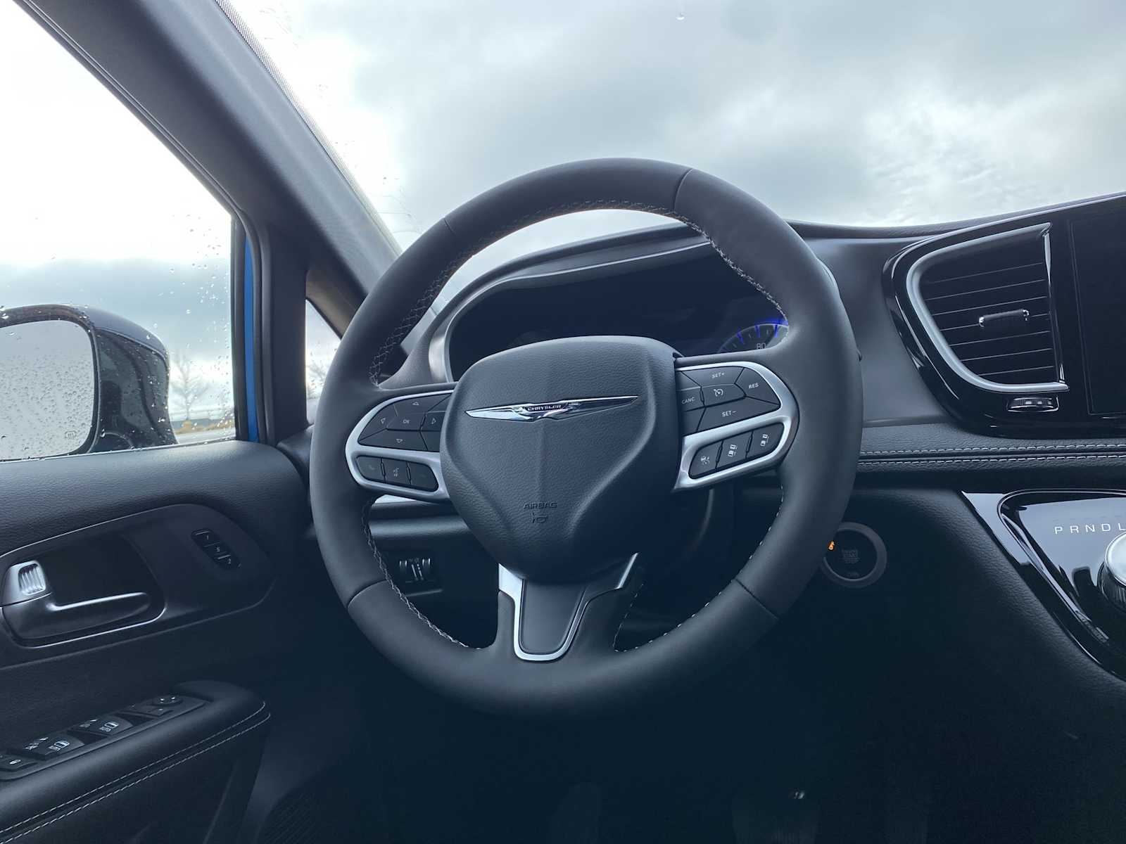 Thumbnail: 2026 Chrysler Pacifica - 30