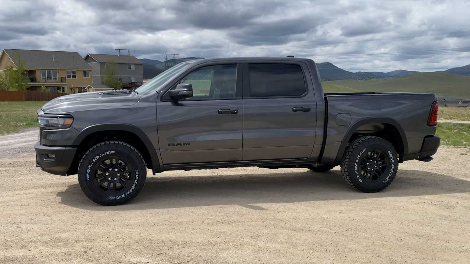 Thumbnail: 2026 RAM 1500 - 4