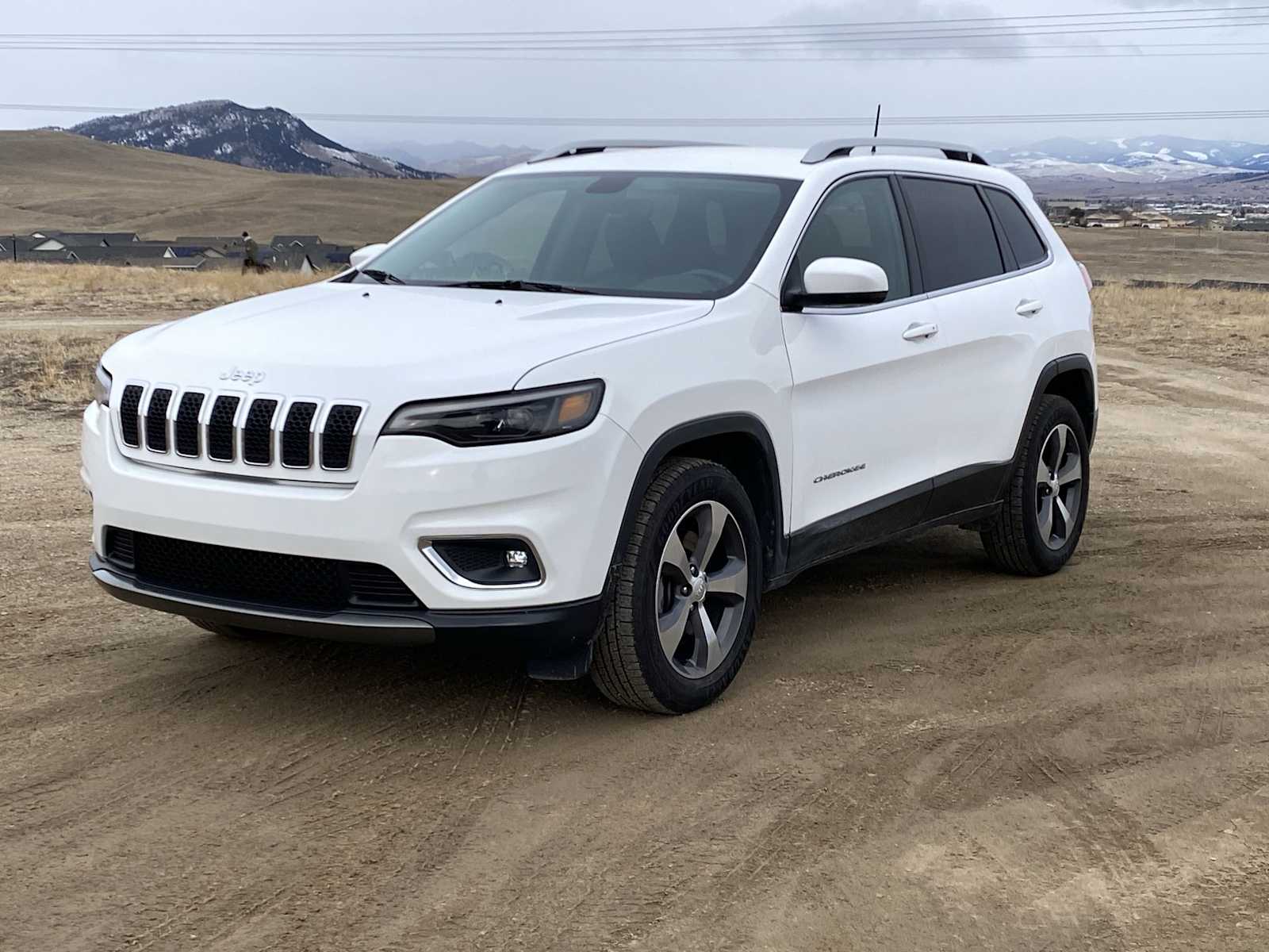 Thumbnail: 2019 Jeep Cherokee - 11