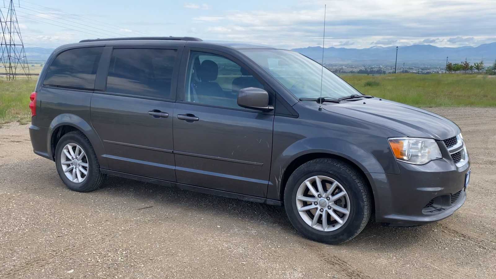 Thumbnail: 2016 Dodge Grand Caravan - 2