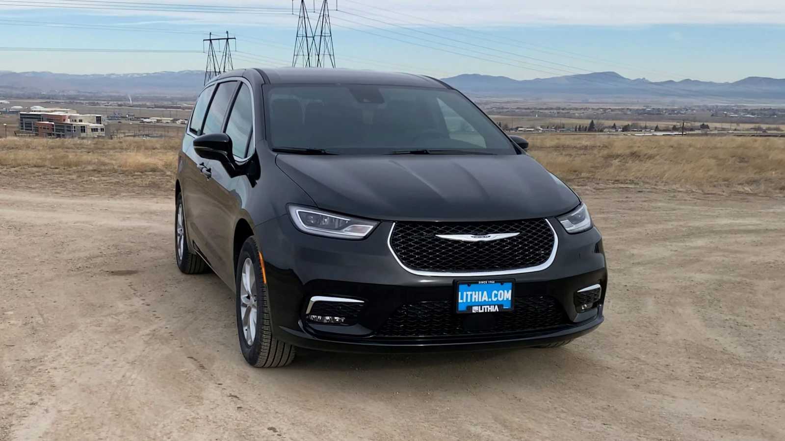 Thumbnail: 2026 Chrysler Pacifica - 3