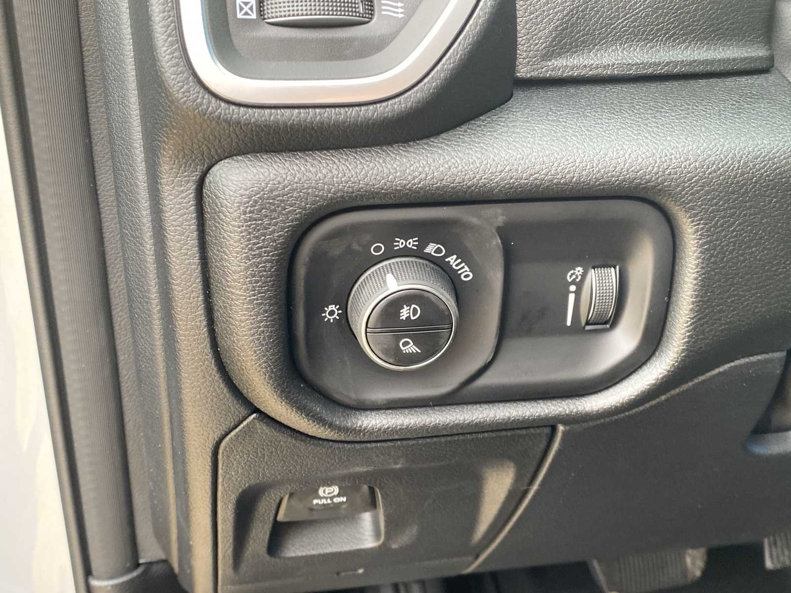 Thumbnail: 2026 RAM 1500 - 22