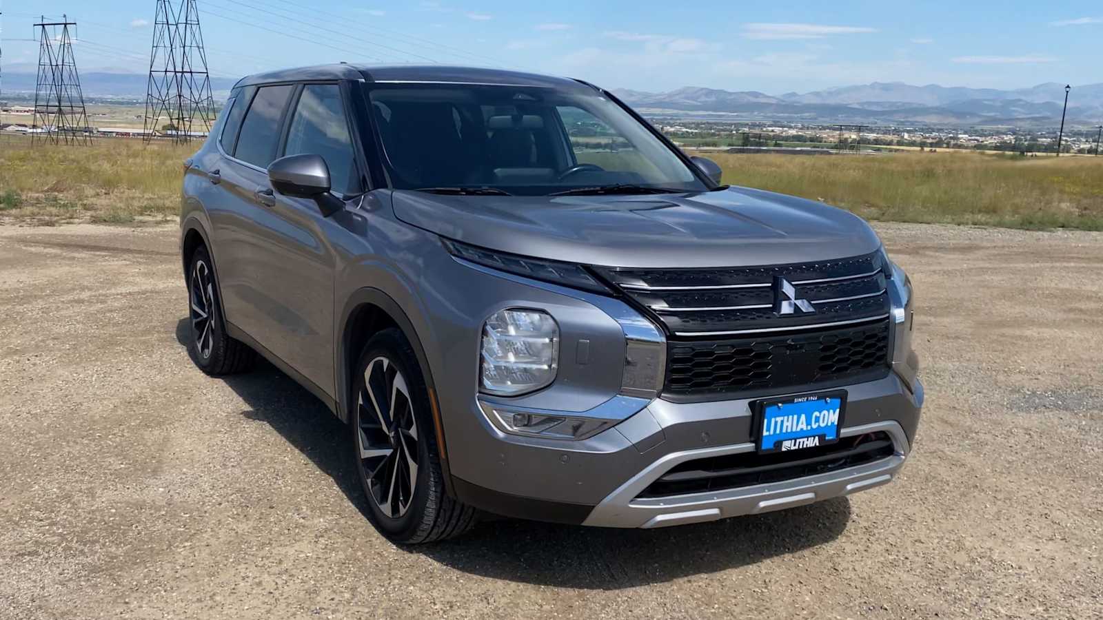 2022 Mitsubishi Outlander SE photo 3