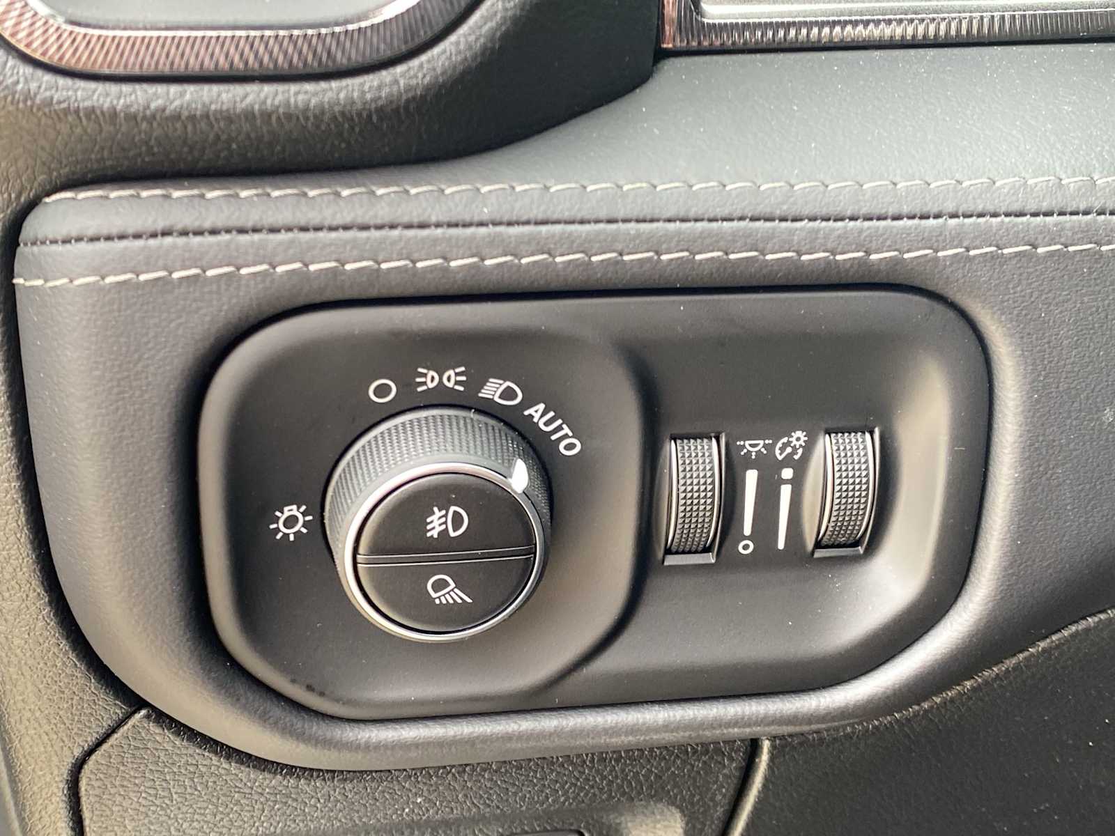 Thumbnail: 2026 RAM 1500 - 22